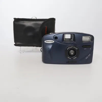 Analog kompaktkamera (M-10) från Praktica