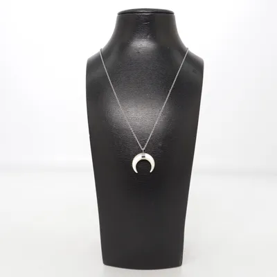 Collier (Argent, Blanc) de FAYE Métal inconnu