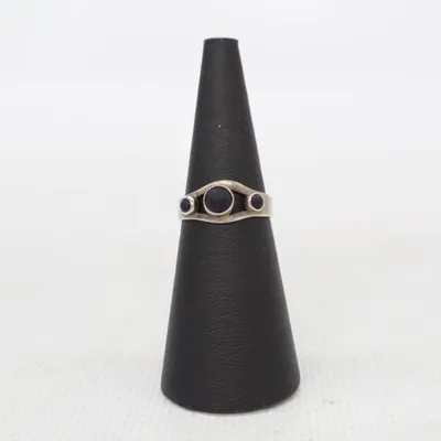 Ring (Silver, Black) Silver