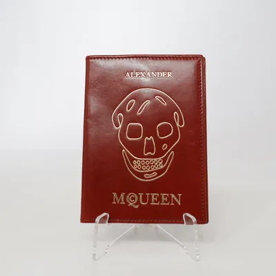 Passfodral (Röd) från Alexander McQueen
