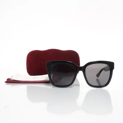 Solglasögon (GG0034S) från Gucci