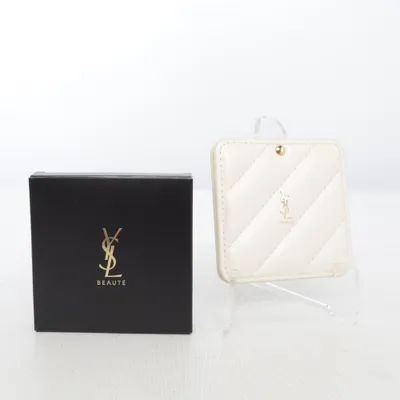 Miroir de poche (Blanc) de Yves Saint Laurent Beauté