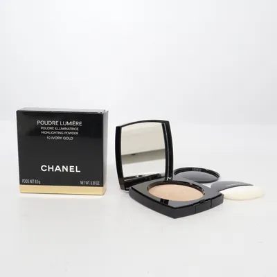 Highlighter (10 Ivory Gold) från Chanel