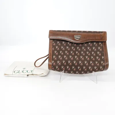 Axelremsväska (Guccy clutch) från Gucci