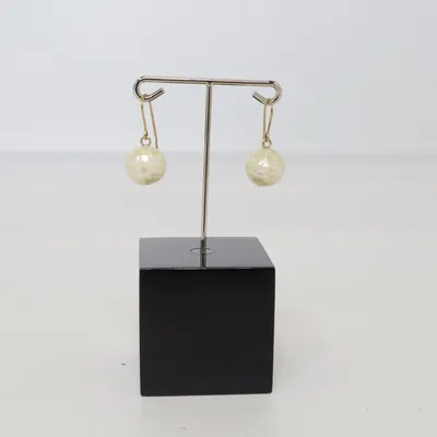 Earrings (White, Gold) Gold