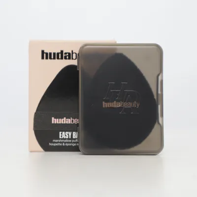 Poederdons (Easy Bake) van Huda Beauty