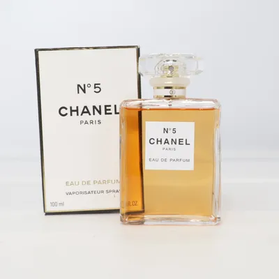 Eau de Parfum (N°5) från Chanel
