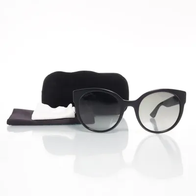 Solglasögon (GG0035S) från Gucci