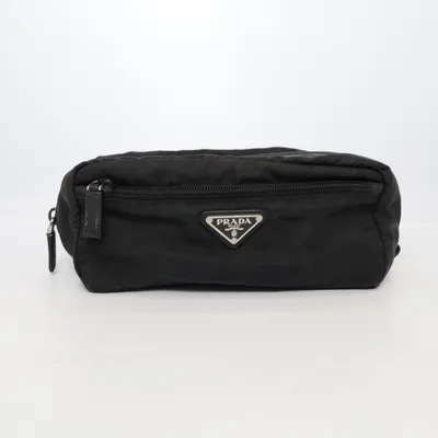 Trousse de toilette (Nylon Triangle Logo Pouch) de Prada Nylon