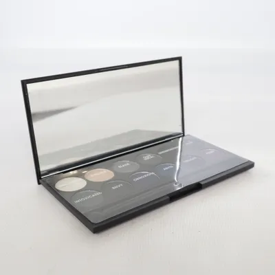Øjenskygge palette (Bad Girl) fra Sleek Makeup