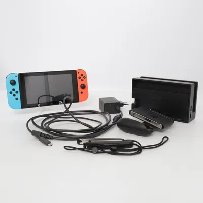 Spelkonsol (Svart, Blå, Orange) från Nintendo