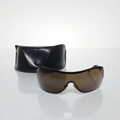 Solglasögon (4126) från Chanel