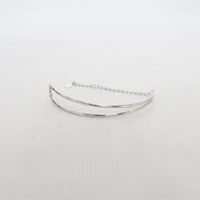 Armband (Två delar som sätts ihop som ett armband. Den ena delen finns i en annan annons.) Silver
