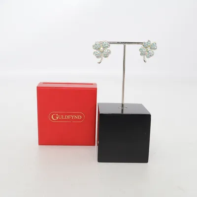 Boucles d'oreilles (Argent) de Guldfynd Métal inconnu