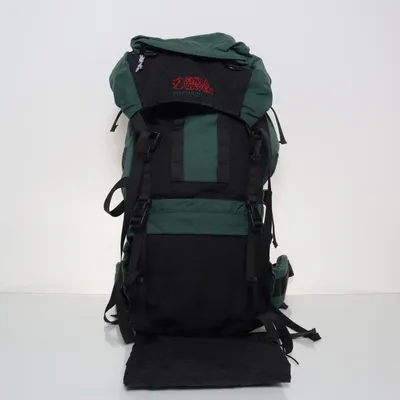 Campingryggsäck (Trapper 65) från Fjällräven