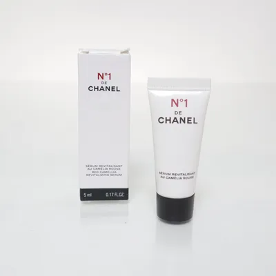 Serum (N1 Red Camellia Revitalizing Serum) från Chanel