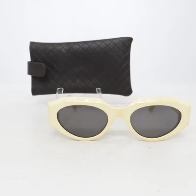 Solglasögon (BV1031S) från Bottega Veneta
