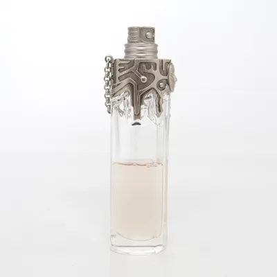 Eau de Parfum (Womanity) van Thierry Mugler