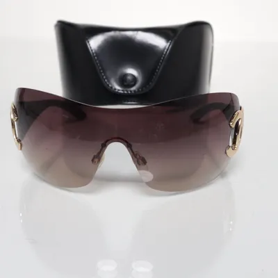 Solglasögon (4124) från Chanel