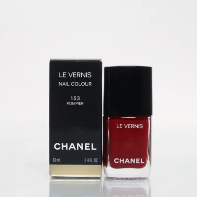 Nagellak (Le Vernis, 153 Pompier) van Chanel