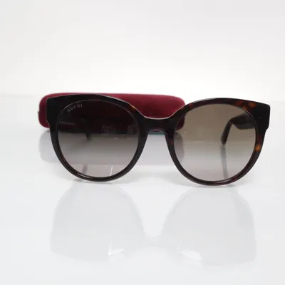 Solglasögon (GG 0035SN) från Gucci