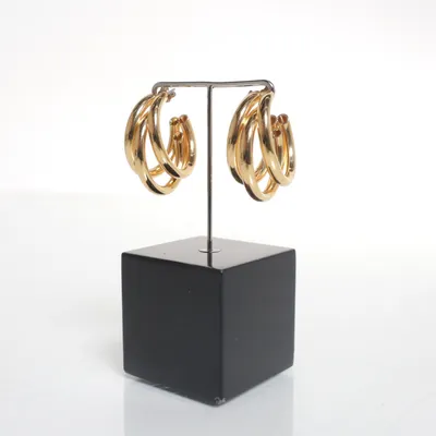 Örhängen (Guldfärgad) Okänd metall