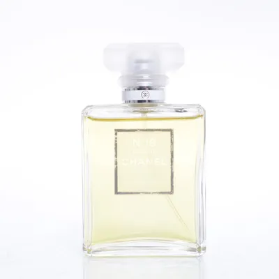 Eau de Parfum (№19 Poudré) from Chanel
