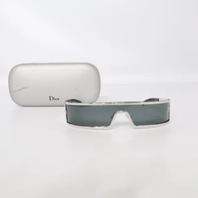 Solglasögon (YB7W7 ) från Christian Dior