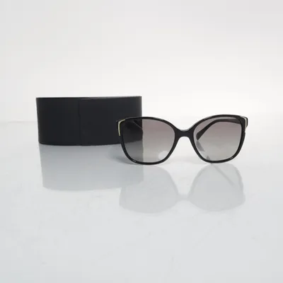 Zonnebril (SPR01O) van Prada
