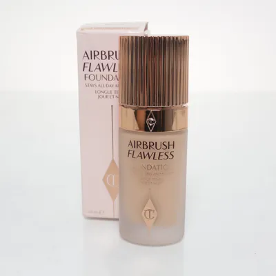 Foundation (Airbrush Flawless Foundation  # 5 Neutral Makeup) van Charlotte Tilbury