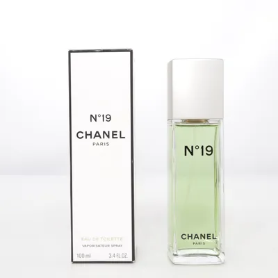 Eau de Toilette (N°19) from Chanel