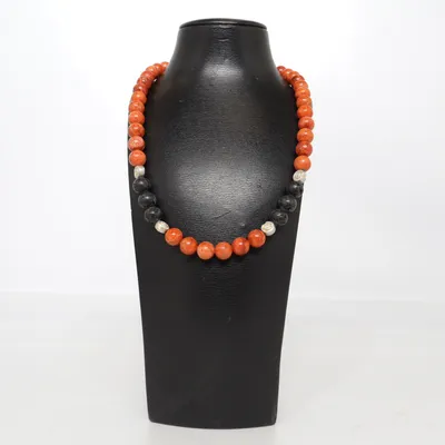 Necklace (Red, Black) Silver, Unknown metal