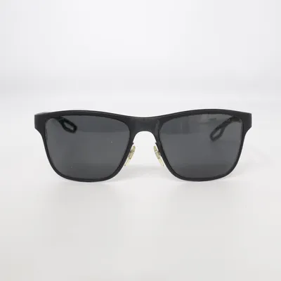 Solglasögon (SPS 56Q) från Prada Linea Rossa