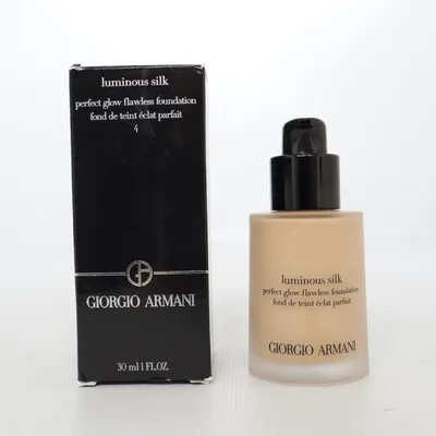 Foundation (Luminous Silk) from Giorgio Armani Parfums