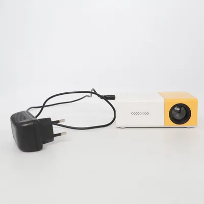 Projektor (Vit, Orange) från RoHS
