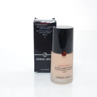 Foundation (Power Fabrie) från Giorgio Armani