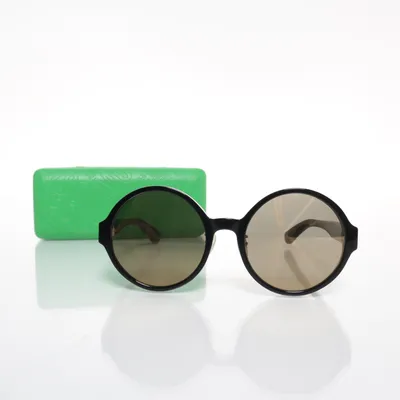 Solglasögon (MOS046/F/S) från Moschino