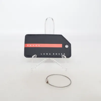 Accessoire de voyage (Luna Rossa) de Prada Beauty