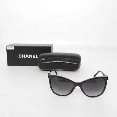 Solglasögon (5281-Q-A) från Chanel