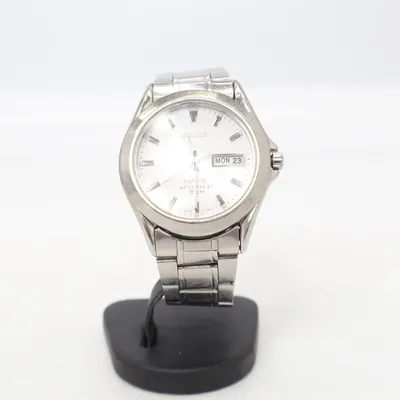 Armbåndsur (V743-8B50) fra Seiko