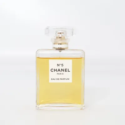 Eau de Parfum (N°5) from Chanel
