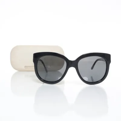 Solglasögon (SM 4027) från Stella McCartney