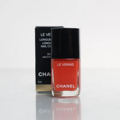 Nagellack (967 Watermelon) från Chanel