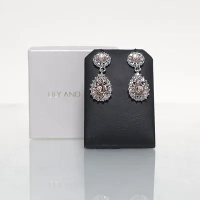 Örhängen (Sofia earrings Silk) från Lily and Rose Okänd metall