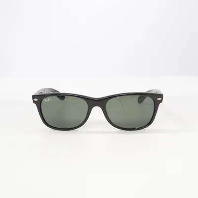 Sunglasses (Black) from Ray-Ban