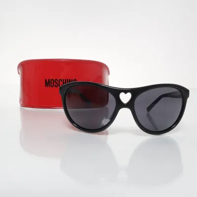 Solglasögon (MO50001) från Moschino