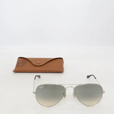 Solglasögon (RB 3025) från Ray-Ban
