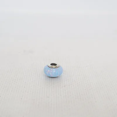 Charm (Sininen, Monivärinen) kohteesta Pandora Hopea