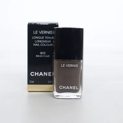 Nagellack (Le Vernis 905 Brun Fume) från Chanel