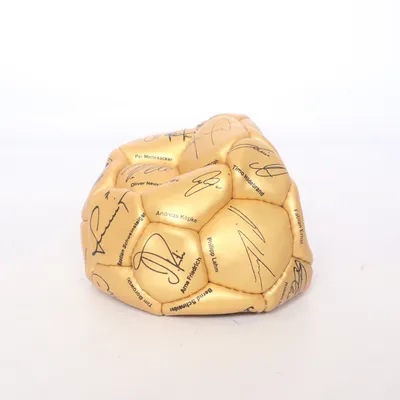 Fotboll (Guldfärgad) från Deutscher Fussball-Bund